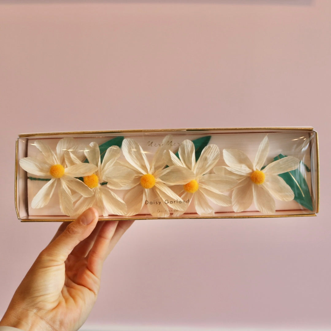 Daisy Garland