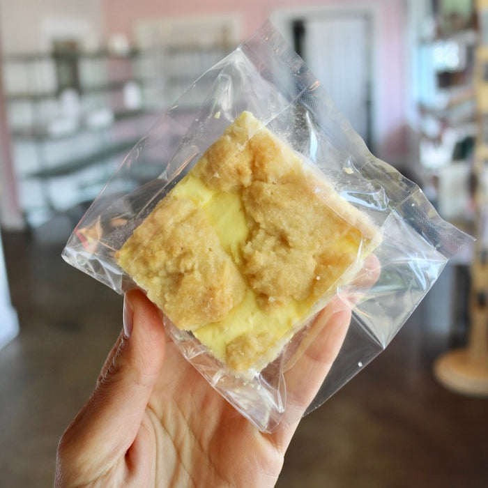Keto Lemon Cheesecake Bar