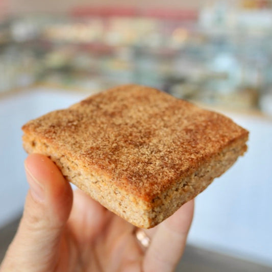 Keto Snickerdoodle Blondie Bar