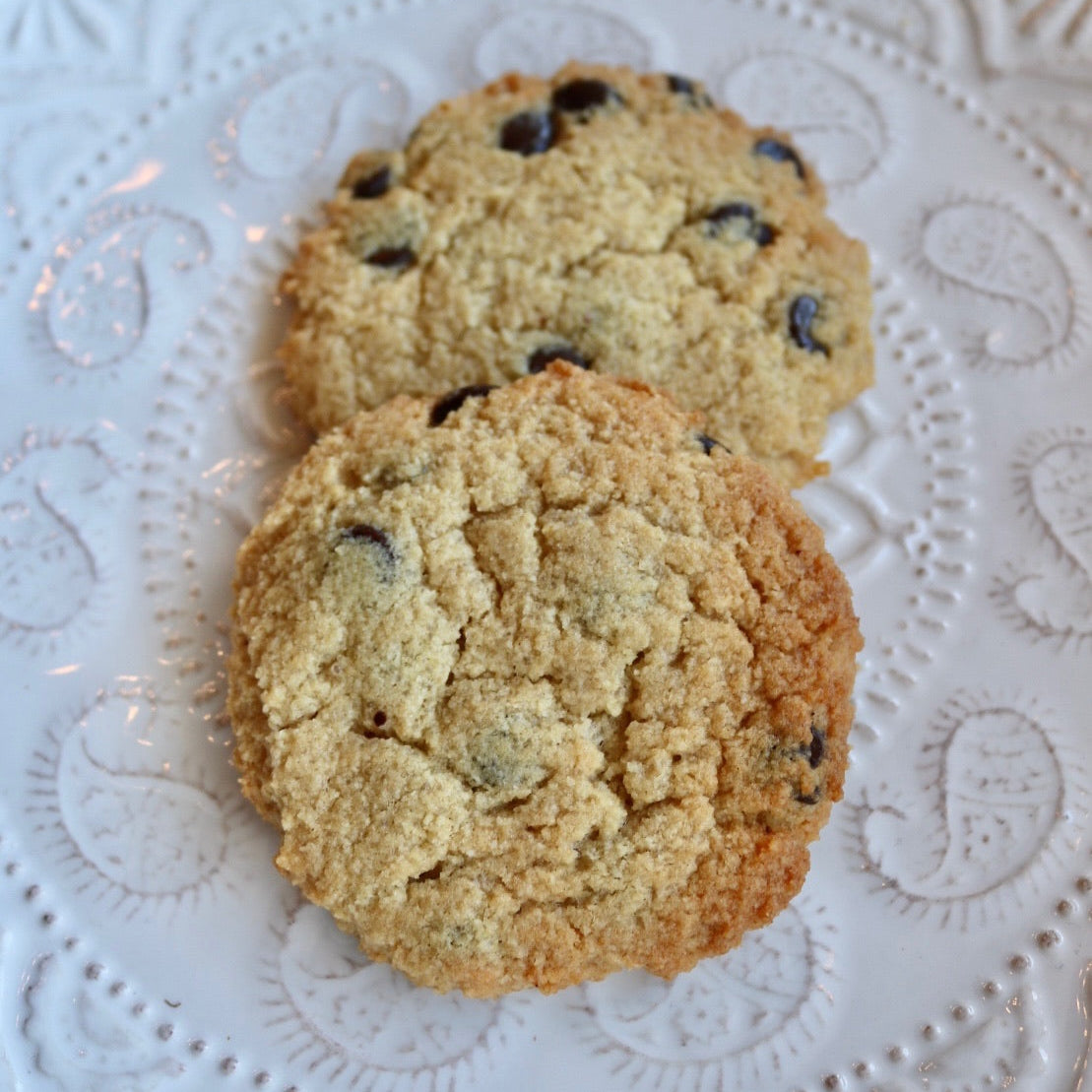 Keto Chocolate Chip Cookies