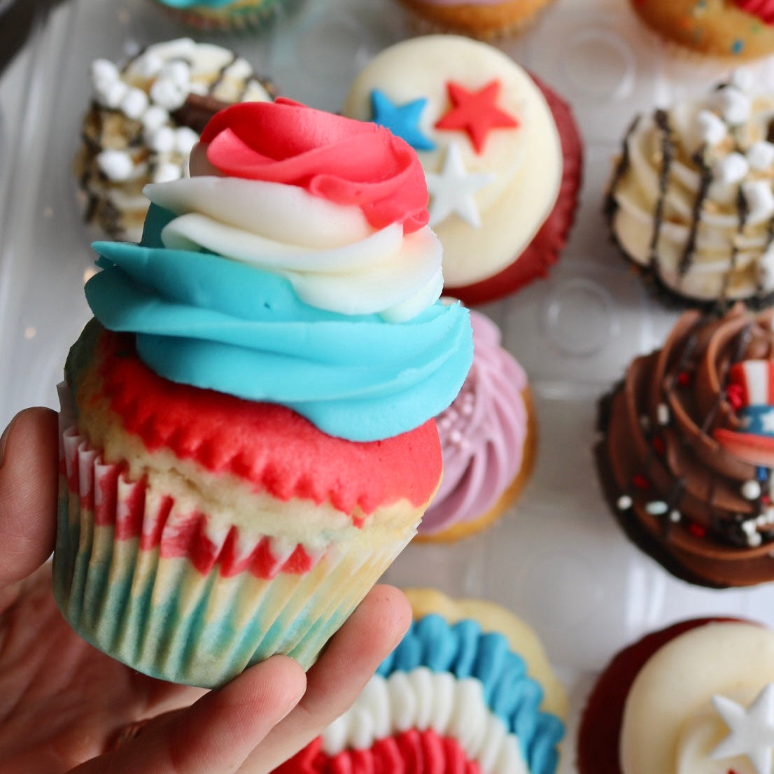 Fourth of July Assorted Cupcakes- 6 Pack