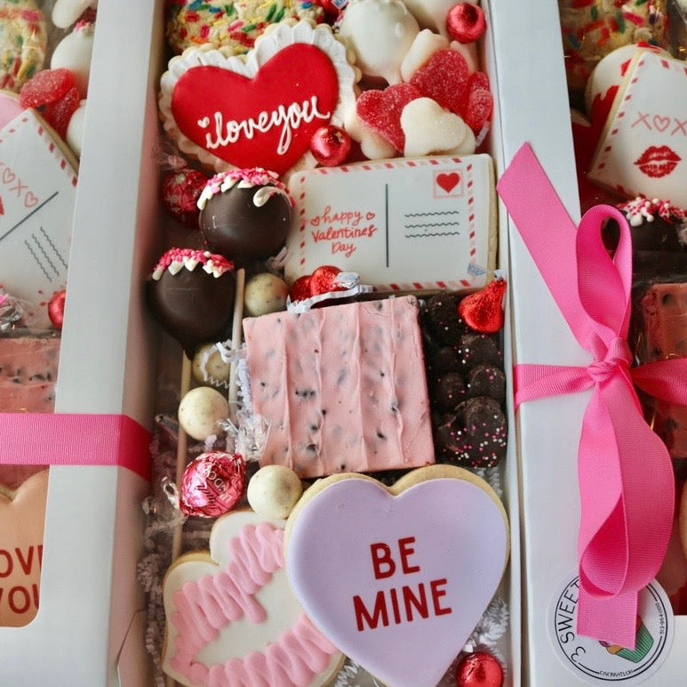 Deluxe Valentine's Day Gift Box