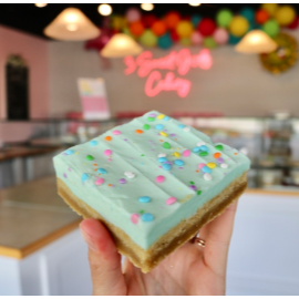 Gluten Free AND Vegan Sugar Cookie Bar